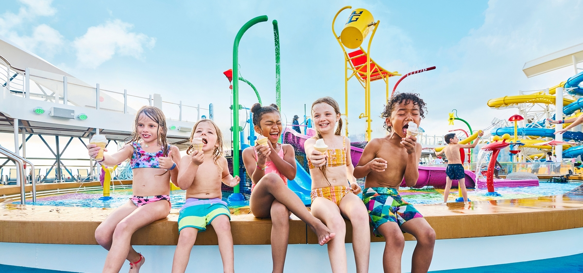 5- SPLASHAWAY BAY <br> EL ÁREA ACUÁTICA DIVERTIDA PARA NIÑOS